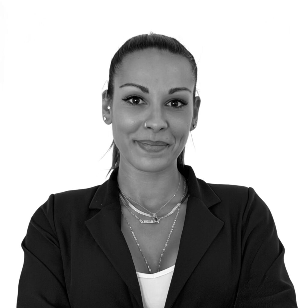 Eirini Papantoniou, Staatlich geprüfte Rechtsfachwirtin bei allenstein legal