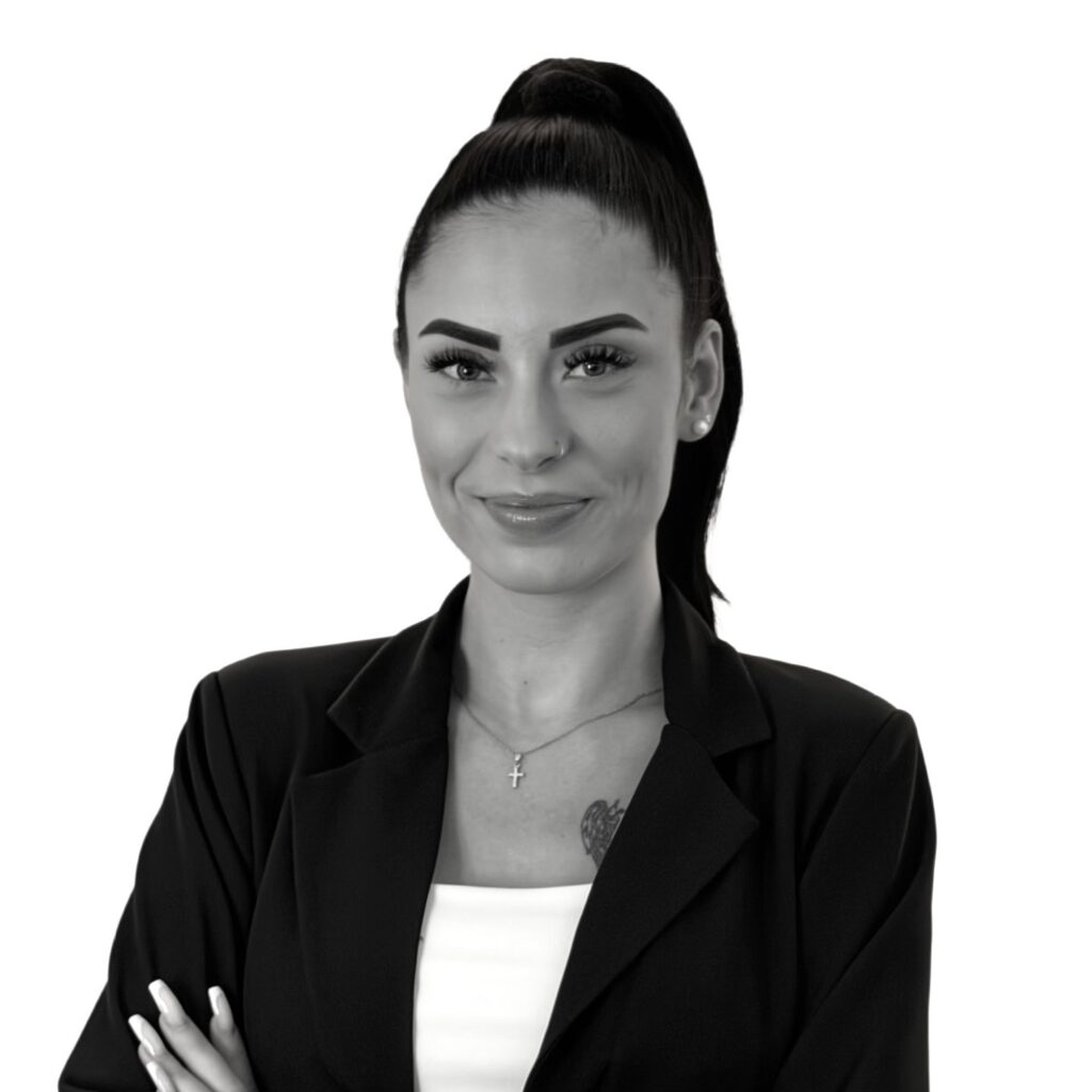 Georgia Simaki, Assistentin bei allenstein legal